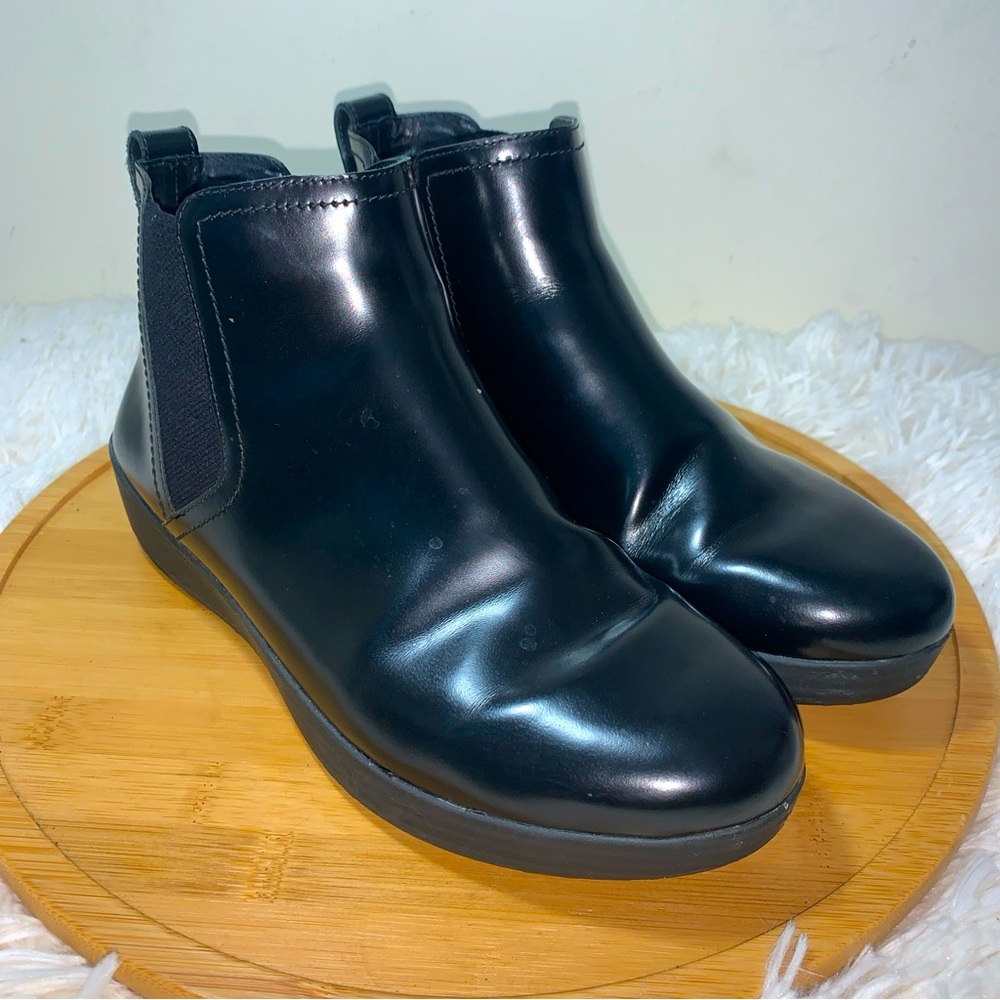 FitFlop Black Leather Chelsea Ankle Boots